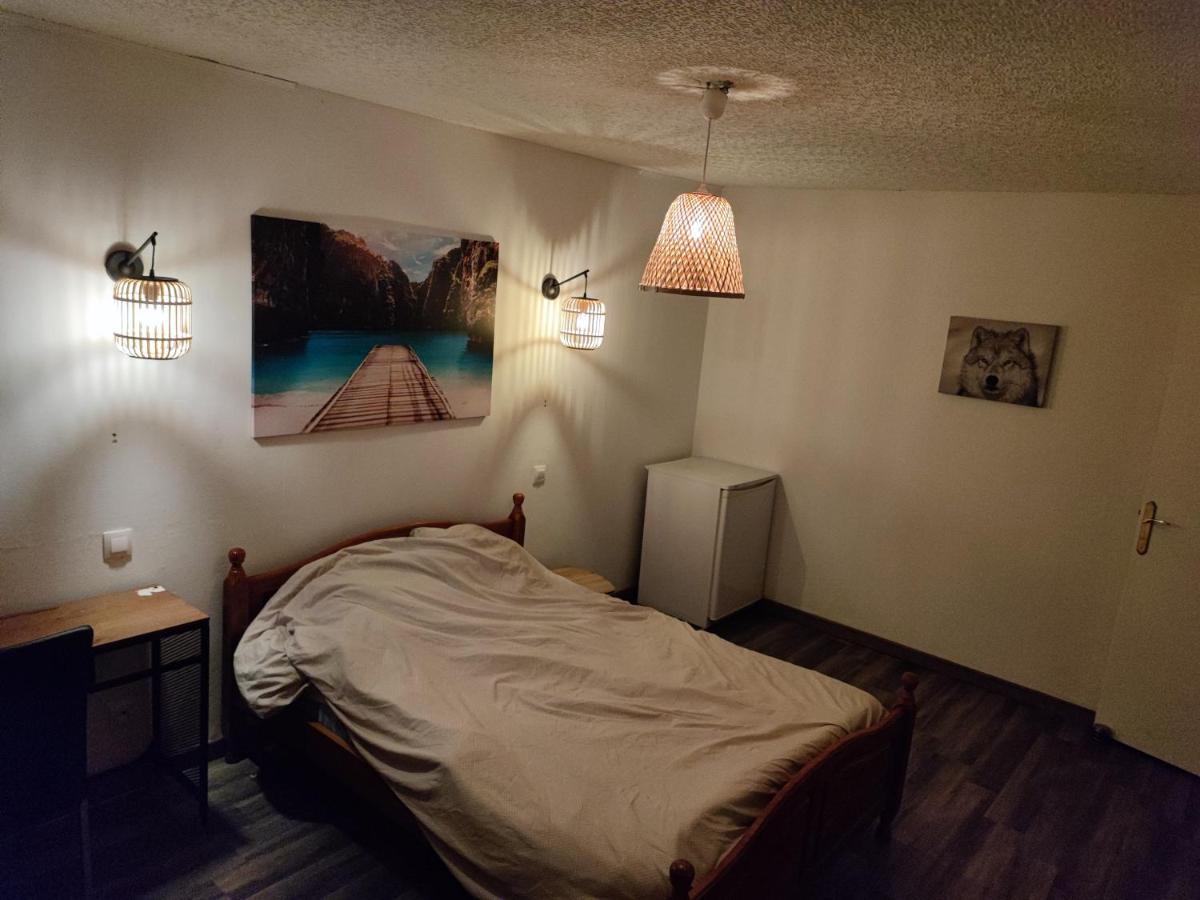 Grande Cosy Avec Salle De Bain Privative Quarto em Acomodações Particulares *
